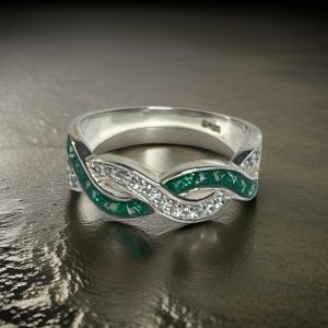 Double Wave Band Ring