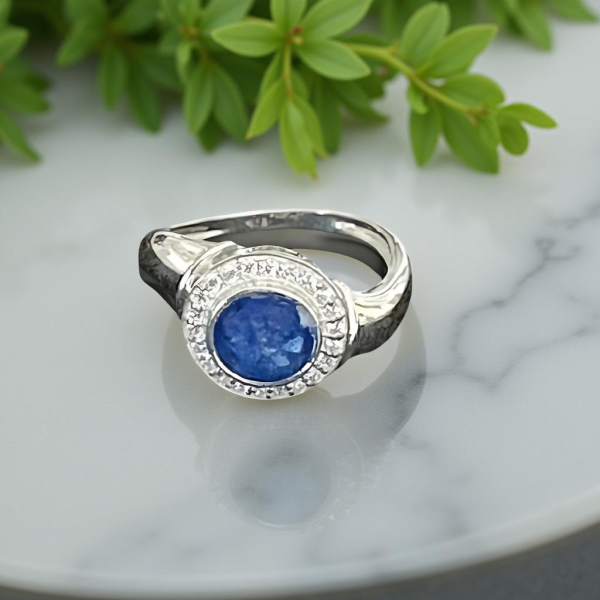 Halo Ring from Lasting Memories