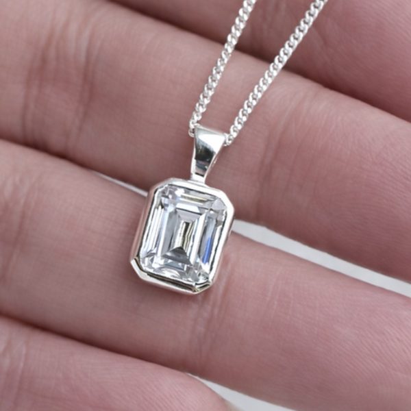 Discreet Collection Emerald Cut from Lasting Memories
