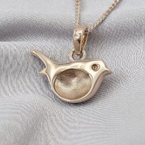 9ct Gold Robin Pendant