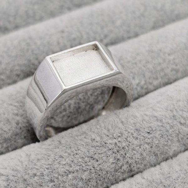 Men S Signet Ring from Lasting Memories