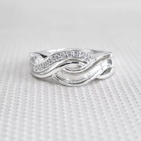 Half Wave Ring